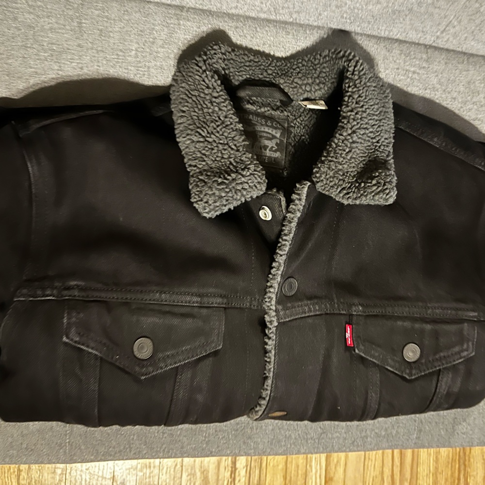 Levis Sherpa black denim trucker jacket size large